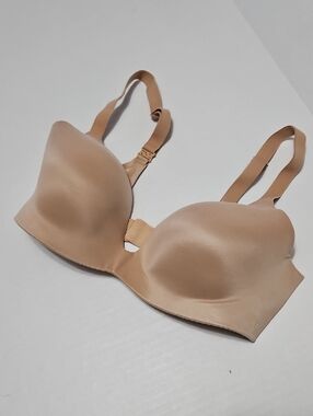 Victoria's Secret Nude Seamless  Bra - Smooth Support Size 32B